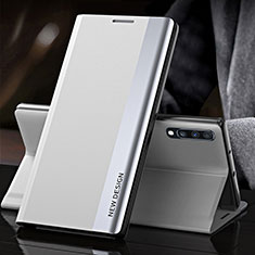 Handytasche Stand Schutzhülle Flip Leder Hülle QH3 für Samsung Galaxy A70S Silber