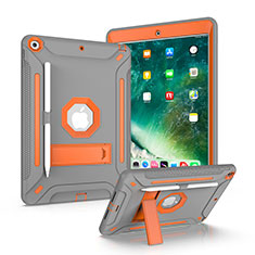 Silikon Hülle Handyhülle und Kunststoff Schutzhülle Hartschalen Tasche mit Ständer YJ2 für Apple iPad 10.2 (2019) Grau
