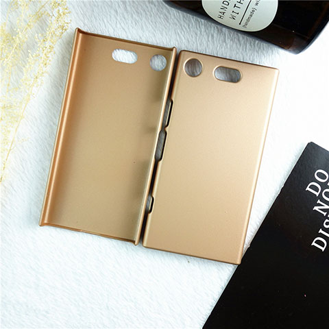 Handyhülle Hülle Kunststoff Schutzhülle Tasche Matt M01 für Sony Xperia XZ1 Compact Gold