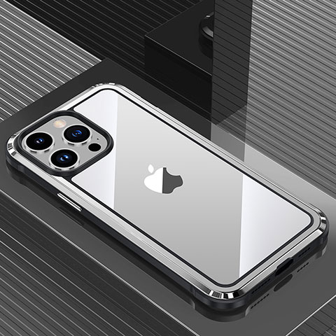 Handyhülle Hülle Luxus Aluminium Metall und Silikon Rahmen Tasche QC1 für Apple iPhone 14 Pro Silber