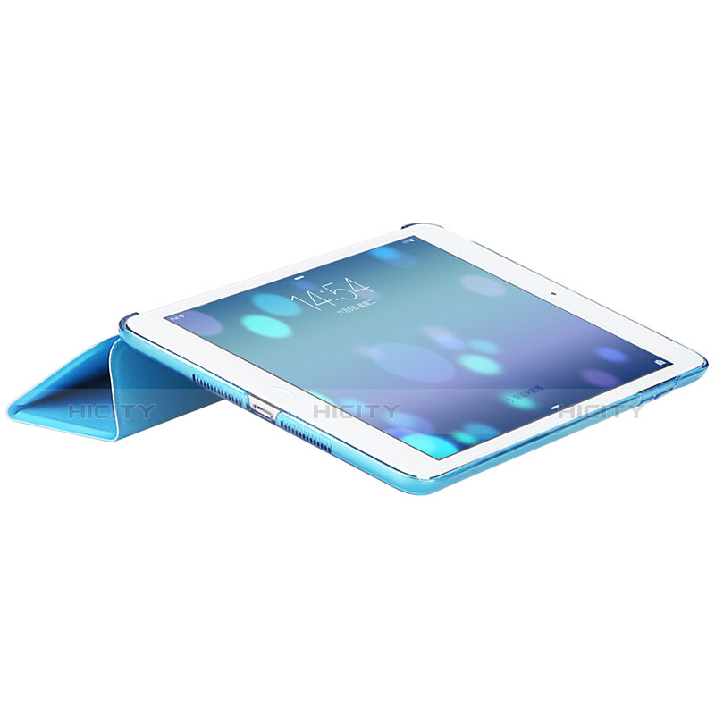 Handyhülle Hülle Stand Tasche Leder L01 für Apple New iPad 9.7 (2017) Hellblau