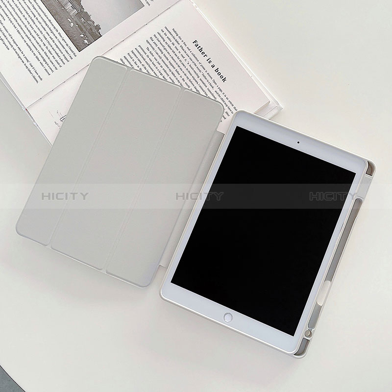 Handytasche Stand Schutzhülle Flip Leder Hülle Modisch Muster XH2 für Apple iPad 10.2 (2019) Weiß