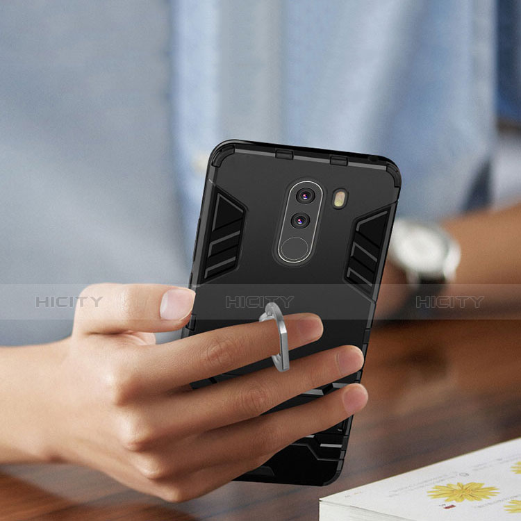 Silikon Hülle Handyhülle und Kunststoff Schutzhülle mit Fingerring Ständer für Xiaomi Pocophone F1 Schwarz